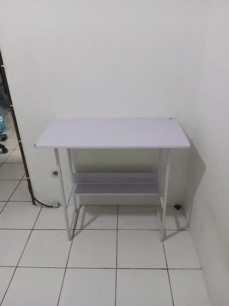 Cuci gudang MEJA LAPTOP minimalist aesthetic