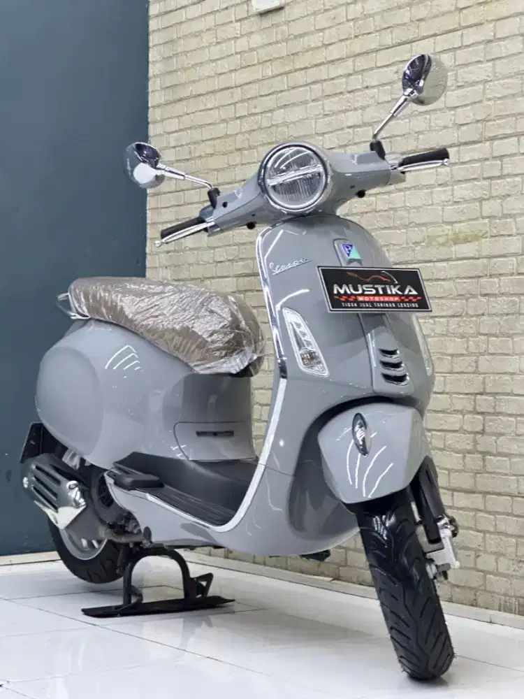 UNIT SIMPANAN‼️VESPA PRIMAVERA ABS TH 2023 WARNA FAVORIT LOW KILOMETER