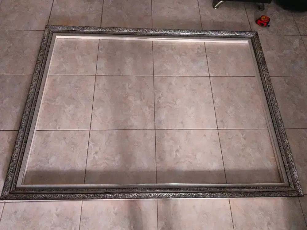 Bingkai Frame Pigura Foto Lukisan Ukuran Besar