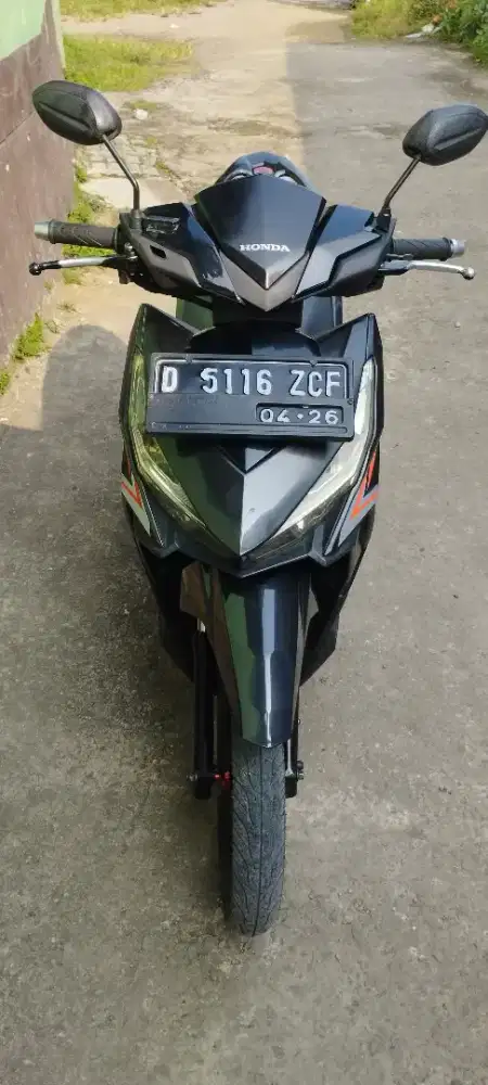 Vario Techno 125 LED 2016