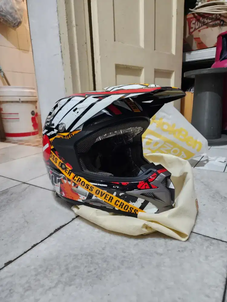 Helm kyt trail original