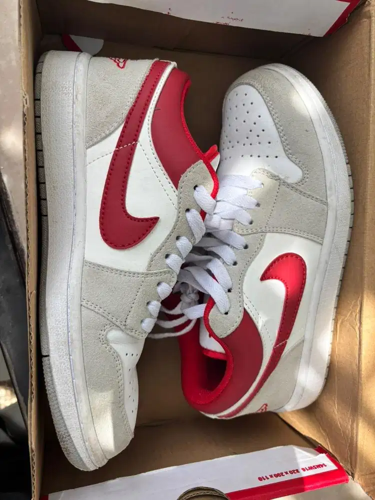 Sepatu Nike air jordan 1 low light smoke grey gym red