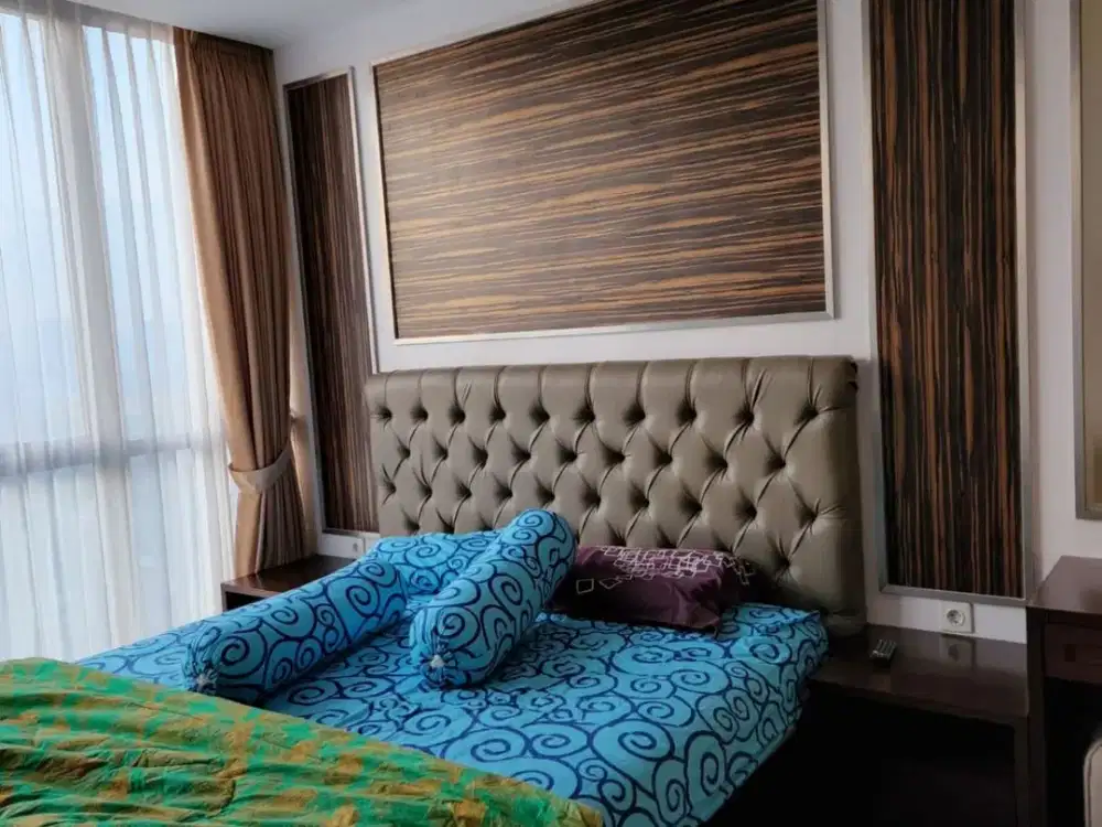 Dijual Apartemen Taman Anggrek Kondominium 3+1 Bedroom