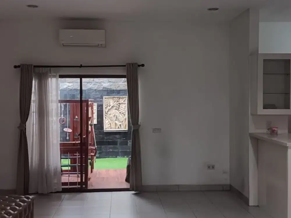 Rumah 2lt 112m  3KT Cluster Alamanda JGC Jakarta Garden City