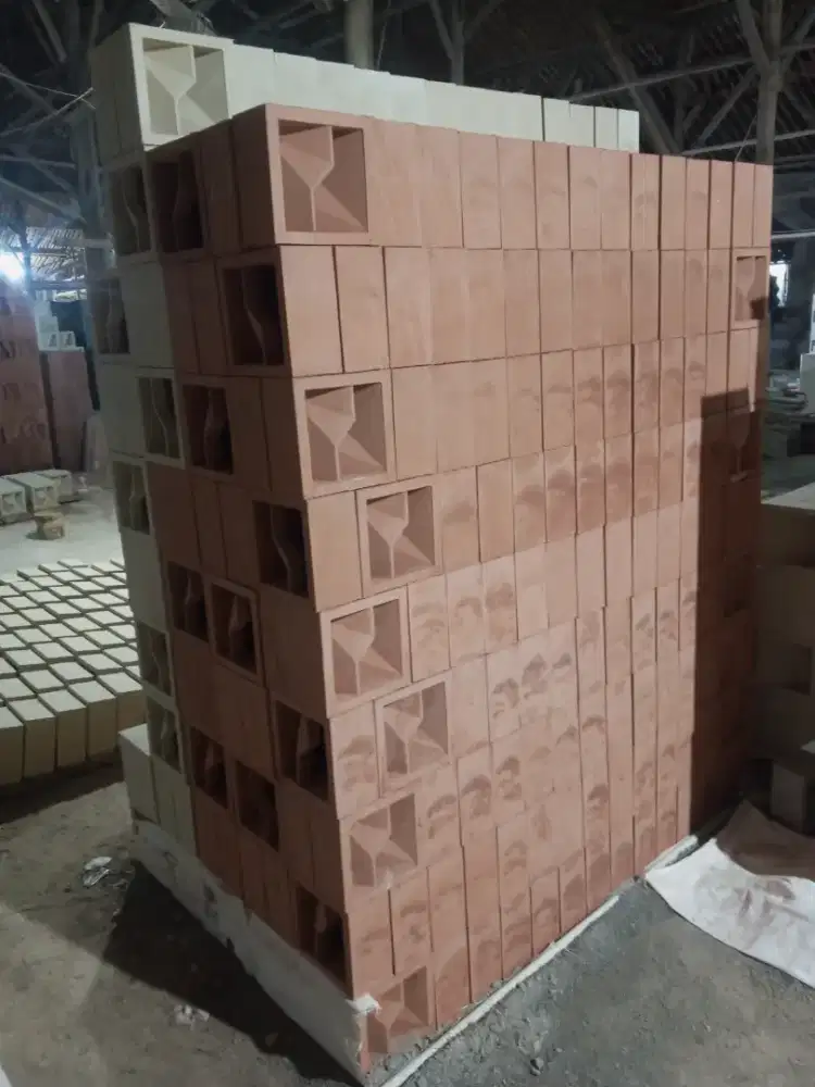 LOSTER BETON MINIMALIS