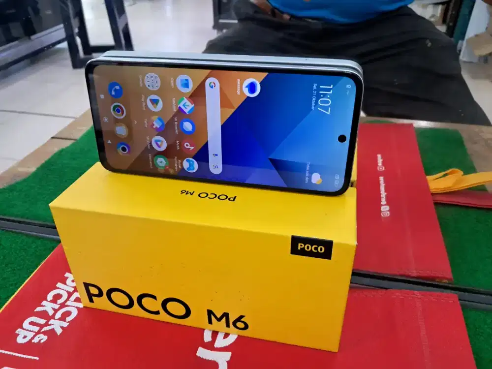 POCO M6 Ram 8/256 gb mulus lengkap no minus