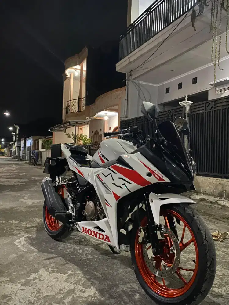 Honda CBR 150r 2017