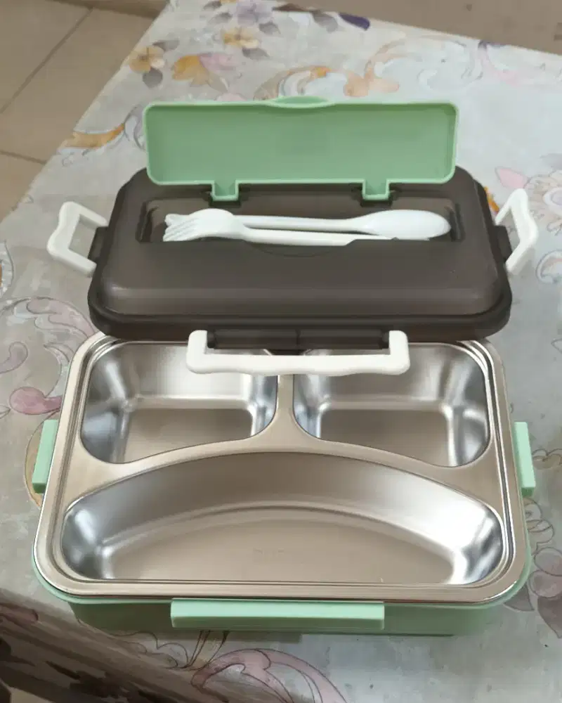 Wadah bekal 2 pcs