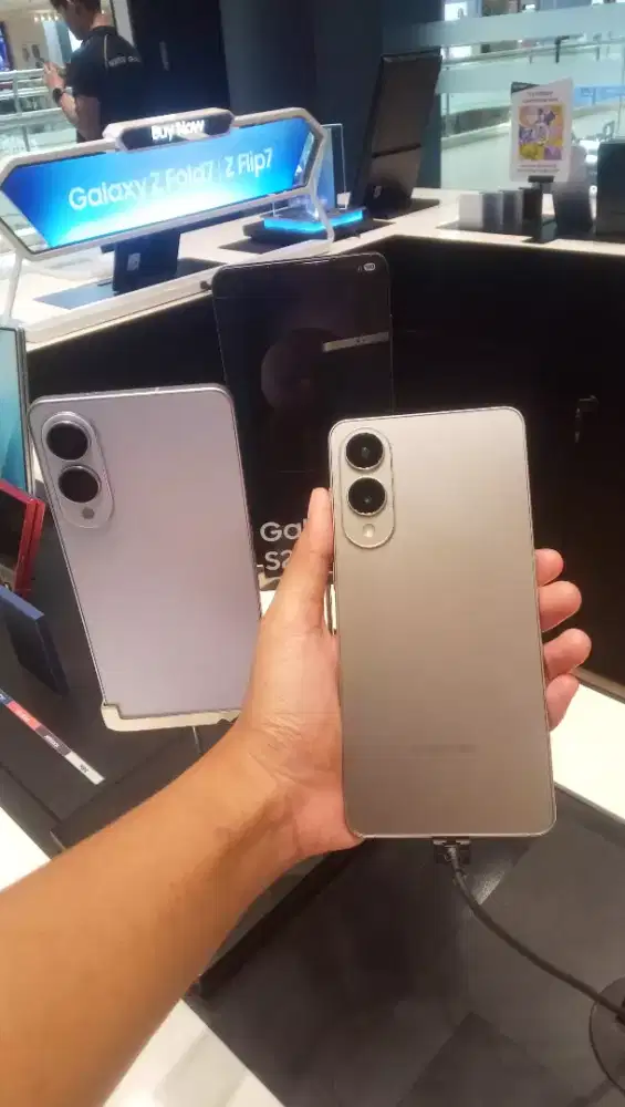 CICILAN DENGAN KTP AJA GALAXY S25 EDGE