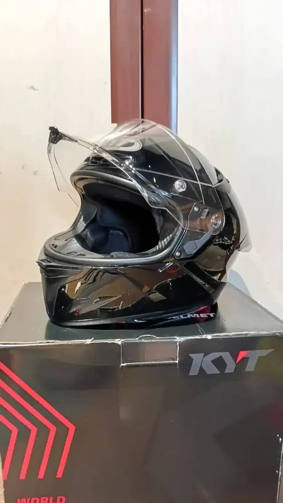 HELM KYT TT REVO SIZE XL