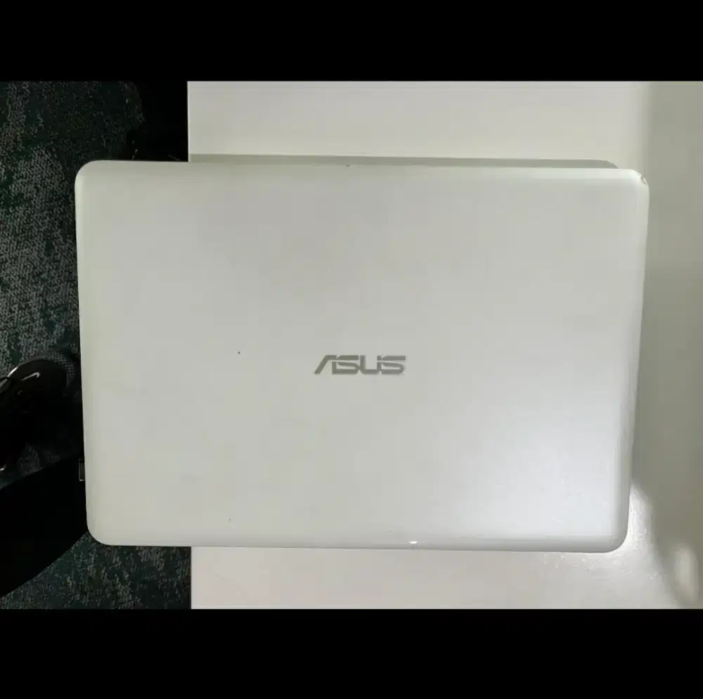 LAPTOP ASUS E402Y