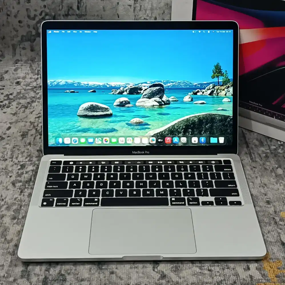 MacBook Pro M2 2022 13 TouchBar 8GB 256GB Silver Fulset iBox Like New