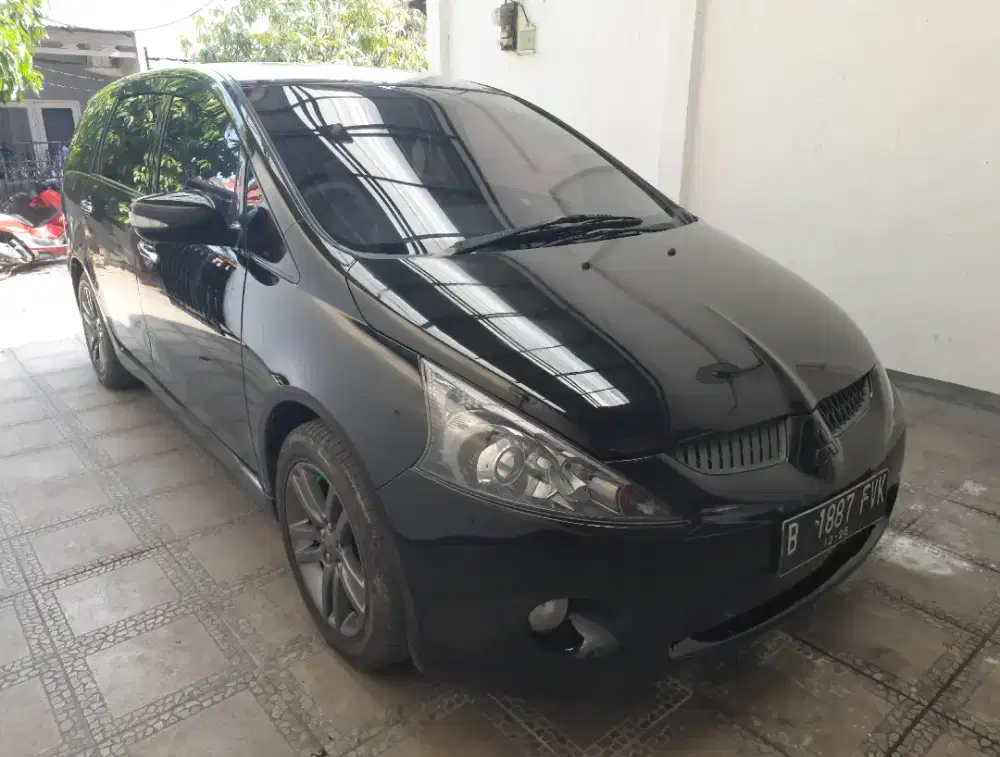 Mitsubishi Grandis 2006 matic mivec siap pakai