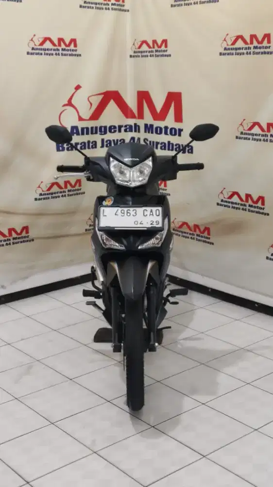 Honda supra x 125 fi Tahun 2024 warna hitam