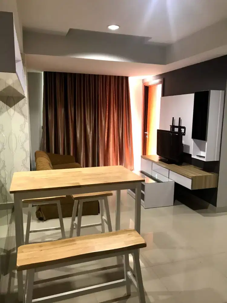 Dijual Apartemen 4 BR Bagus Siap Huni di Springhill Terrace
