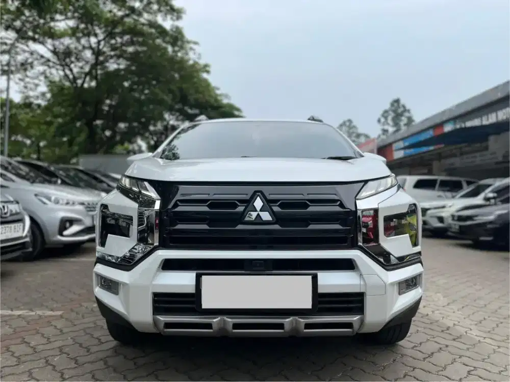 TERMURAH MITSUBISHI XPANDER CROSS PREMIUM AT 2023 PUTIH