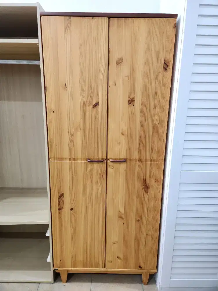 Lemari pakaian 2 pintu jati belanda