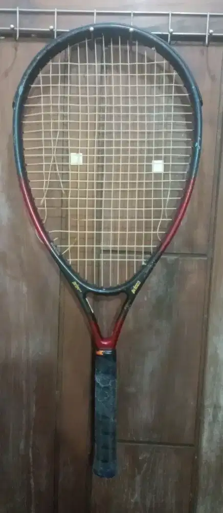 Raket Tenis merk Prince
