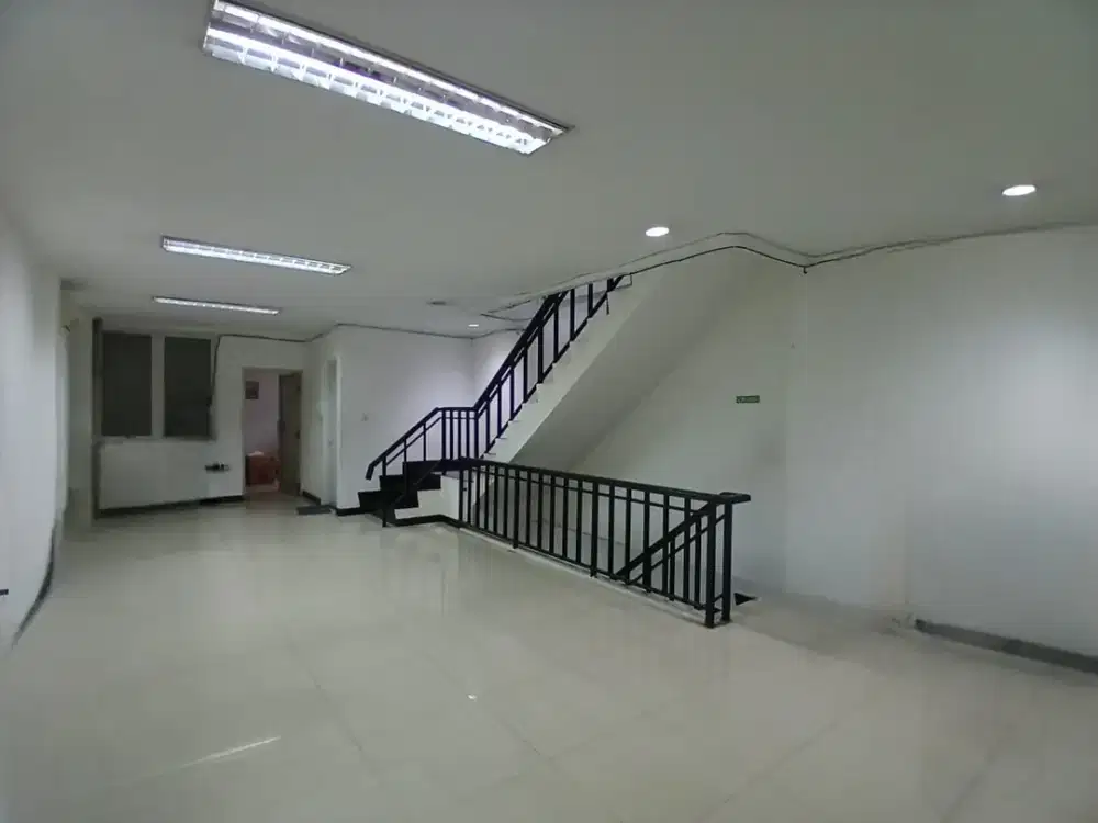 Disewakan ruko di lantai 2 luas 80 meter di Bona Indah Plaza lebak bulus