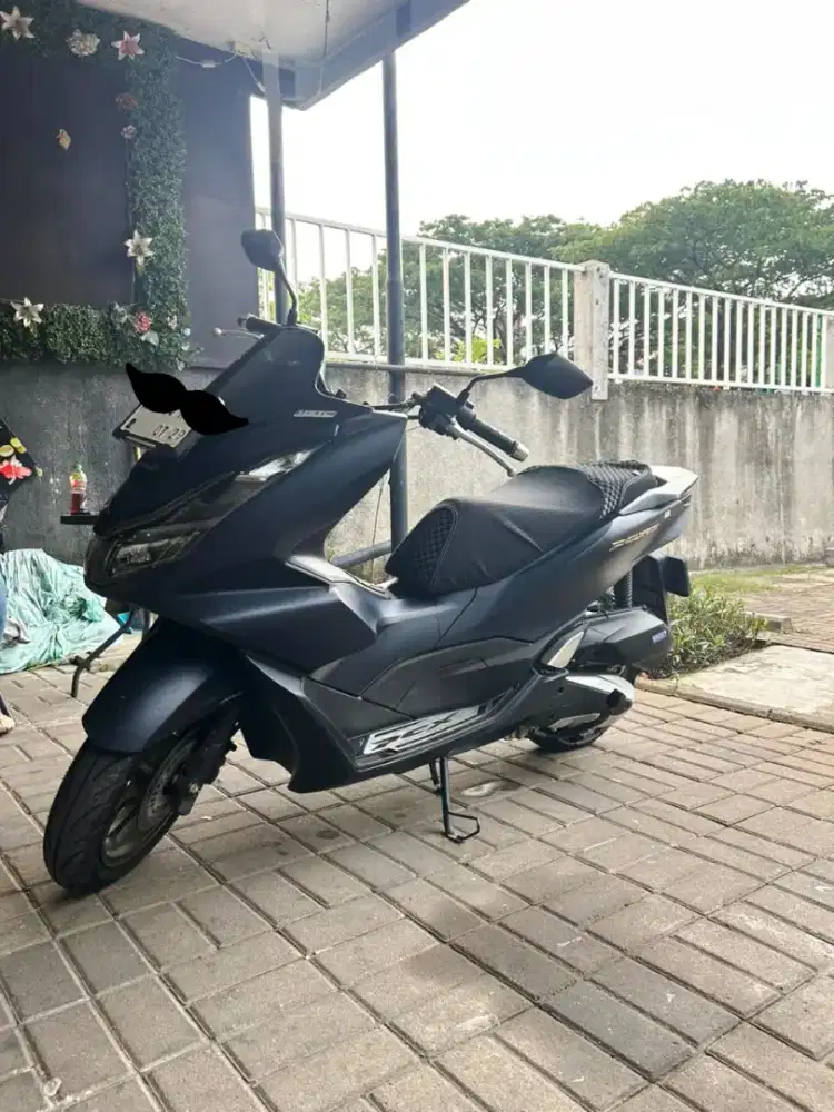 Di jual HONDA PCX MATTE BLUE typ cbs 2024