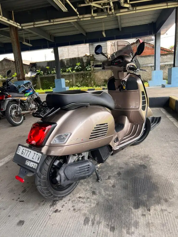 Vespa GTS Super 150 Limited Edition i-Get ABS