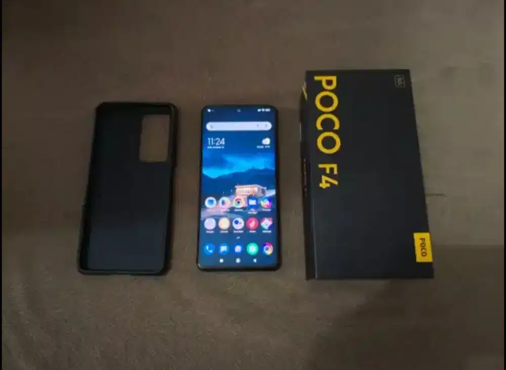 XIAOMI POCO F4 8/128 MULUS 97%