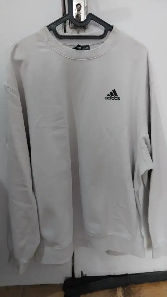 Crewneck Adidas Soft Grey Abu Muda Oversize
