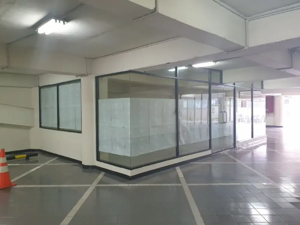 SEWA RITEL  DI JAKARTA SELATAN GATOT SUBROTO 46M2 BARE 120K NEGO