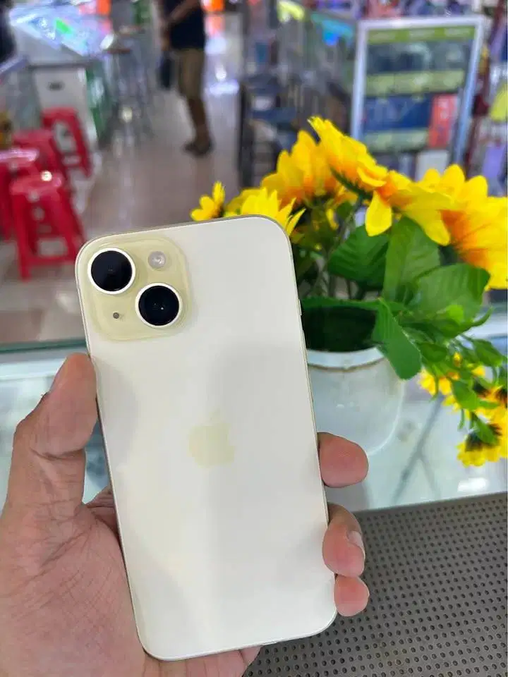 Iphone 15 128 IBOX (Yellow) Mulus Like New