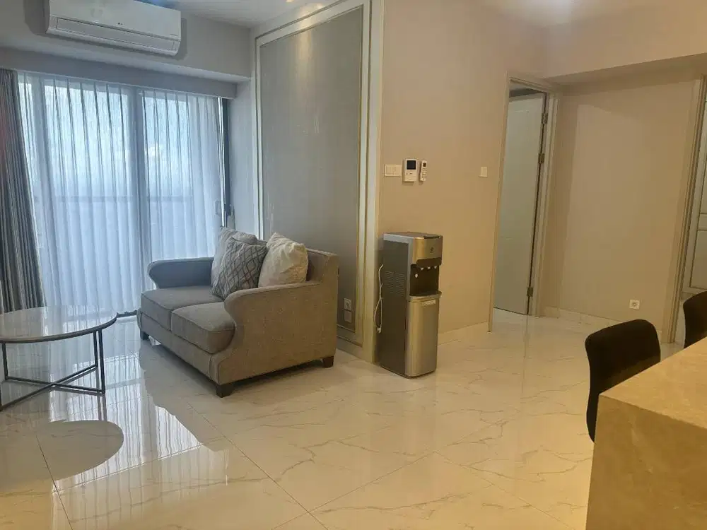 DISEWAKAN CEPAT APARTEMEN FURNISHED NEW LAVIZ 2BR MEWAH POL