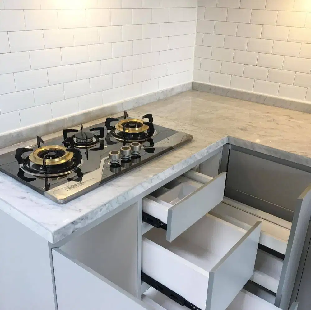 Custom Interior Kitchen Set, Backdrop TV, Lemari, Wardrobe, Kitchenset