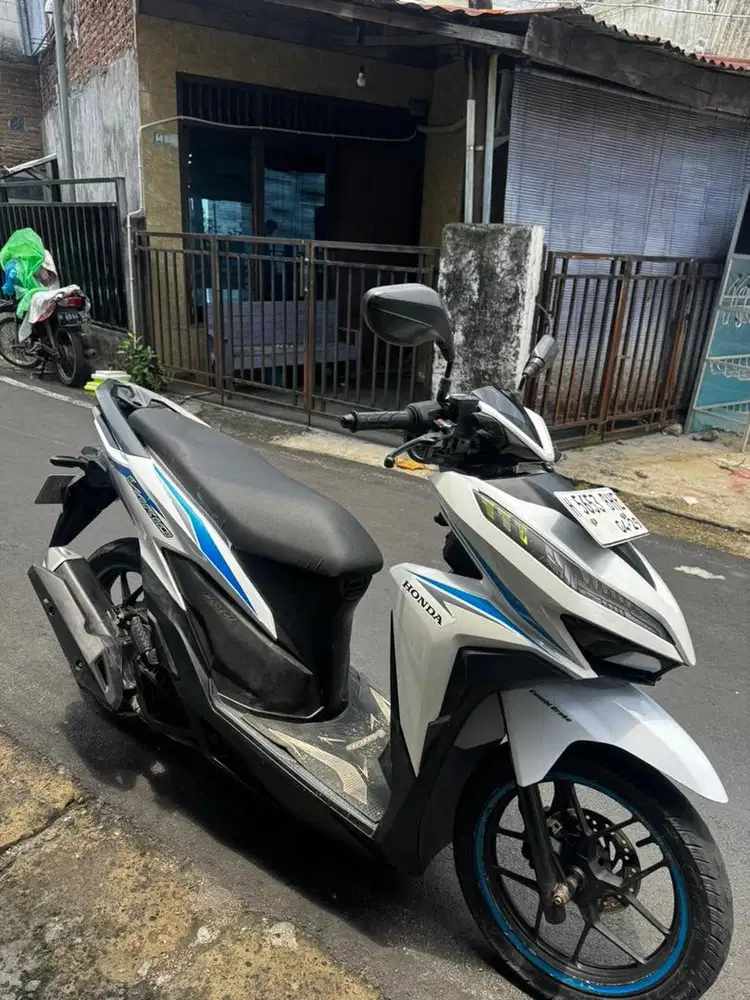 vario 125 2019 putih