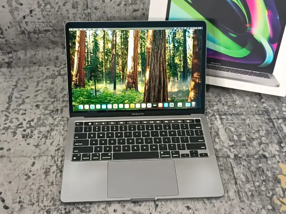 MacBook Pro M2 2022 13 TouchBar 8GB 256GB Gray Fulset Like New