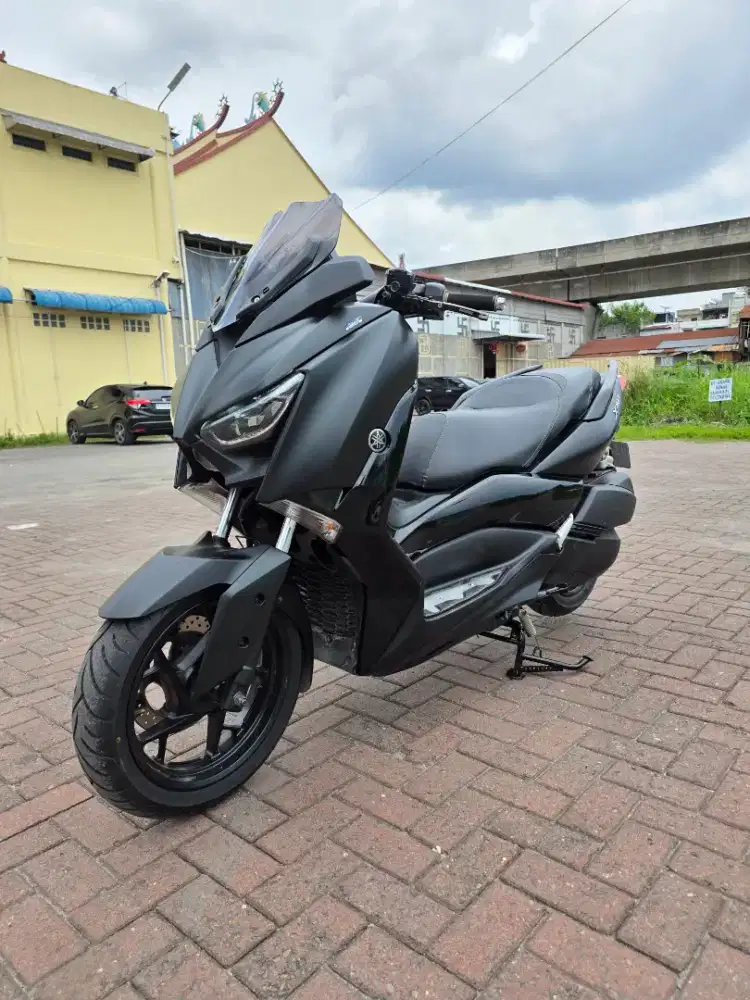 Yamaha Xmax Hitam 2019