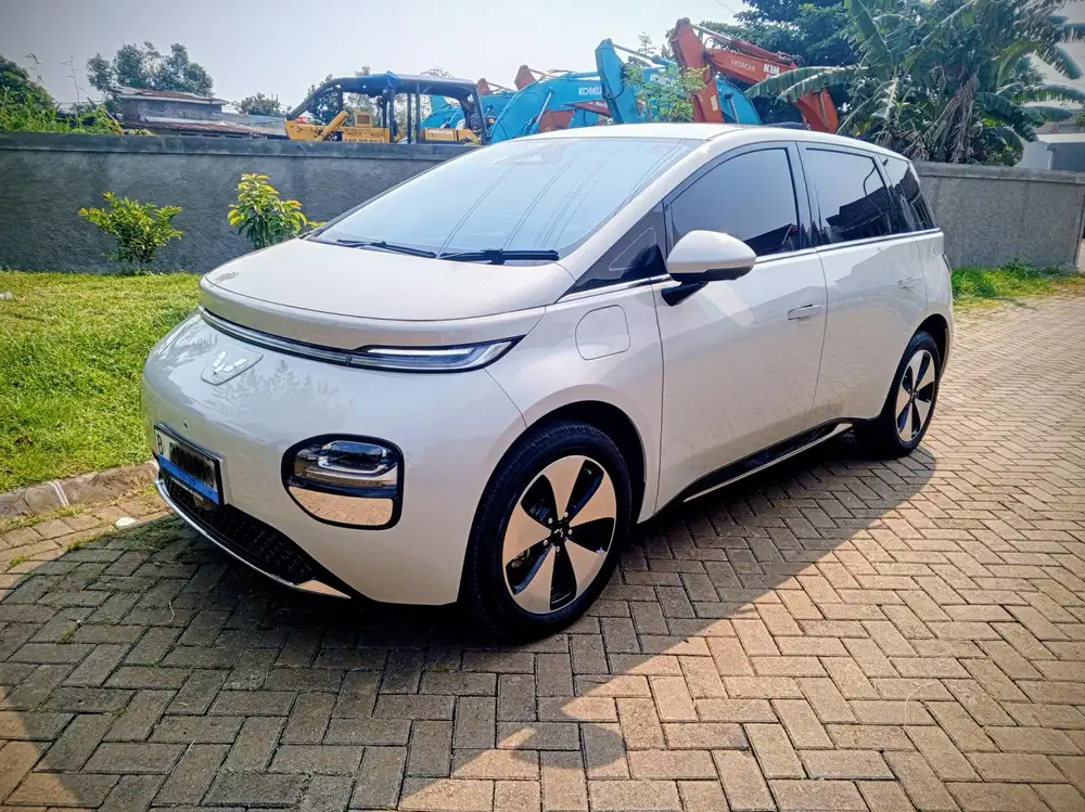 Wuling Cloud EV 2024 Listrik