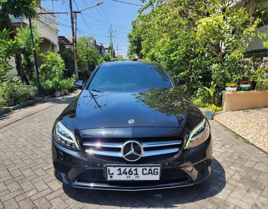 MERCY C200 EQ BOOST 2019 HITAM MATIC, MERCEDES BENZ C200