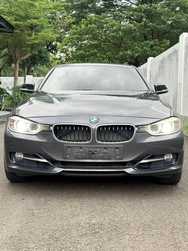 BMW 330i 2016 Bensin