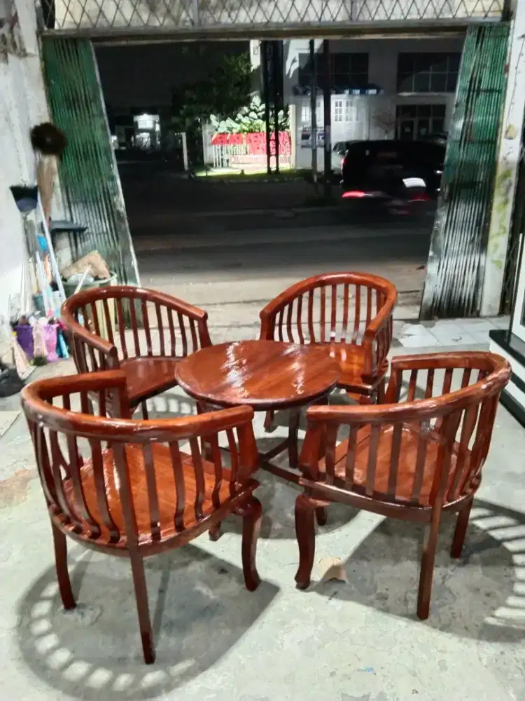 Promo kursi Betawi satu set