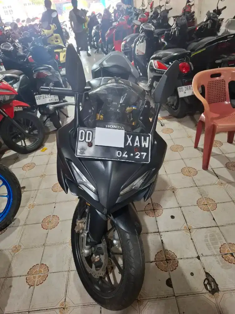 Honda Cbr 150cc 2022 hitam