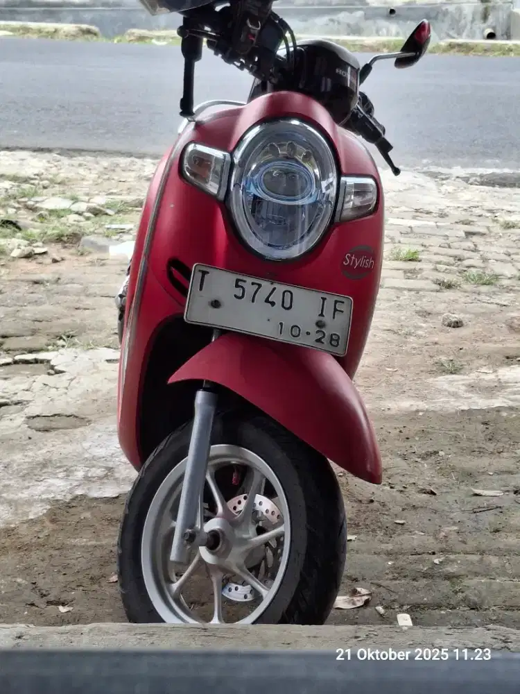 Di jual motor scoopy