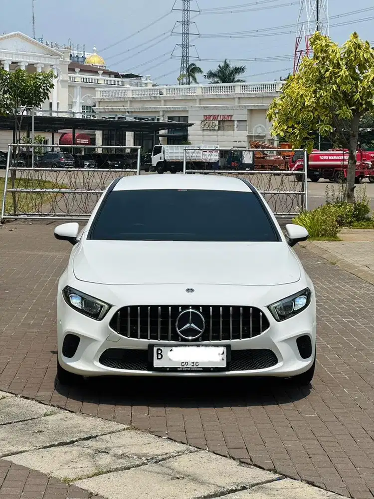 Mercedes Benz A200 2023 Harga Cash Jual BU masih garansi resmi