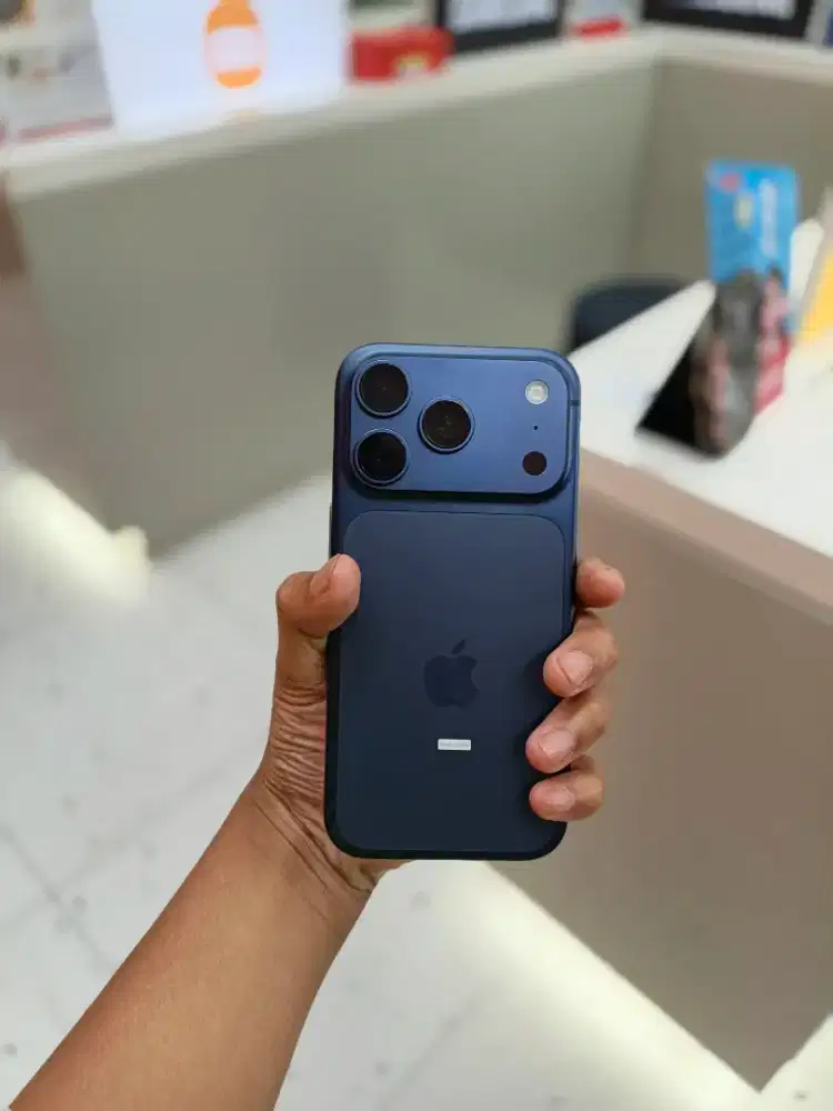 Cash Credit iPhone 17 Pro tanpa DP 0%