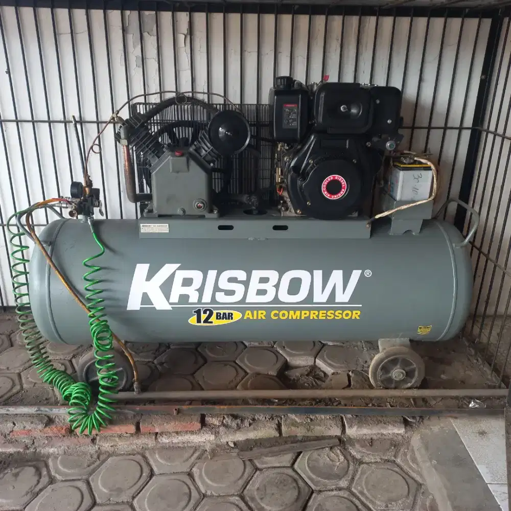 Dijual Perlengkapan Usaha Toko Ban Mobil