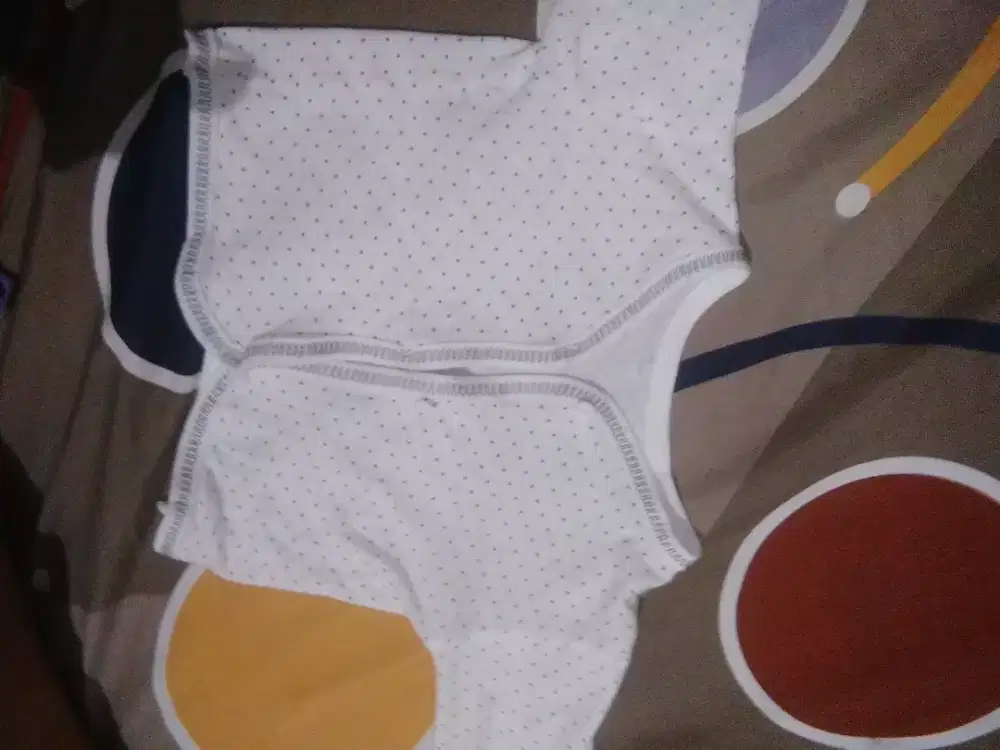 Baju bayi lengan panjang