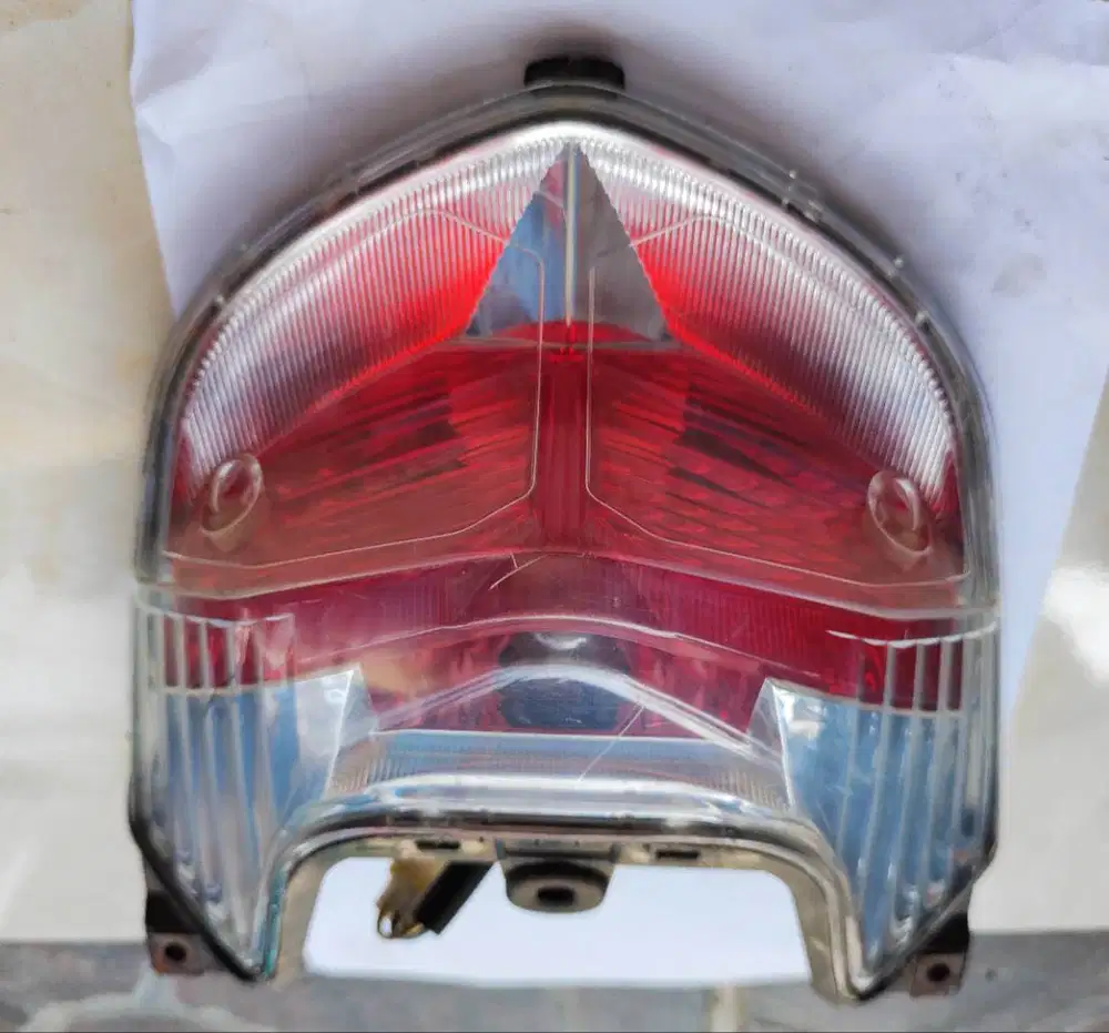 Lampu belakang vixion old