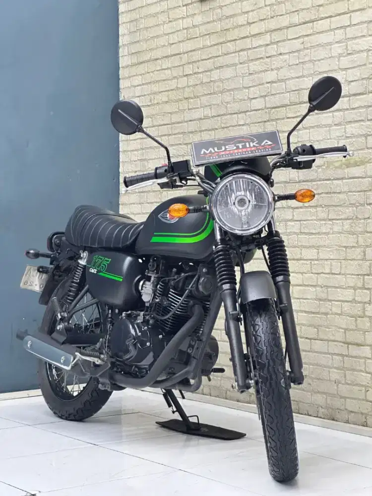 KAWASAKI W175 CAFE 2021 - Chintia Mustika