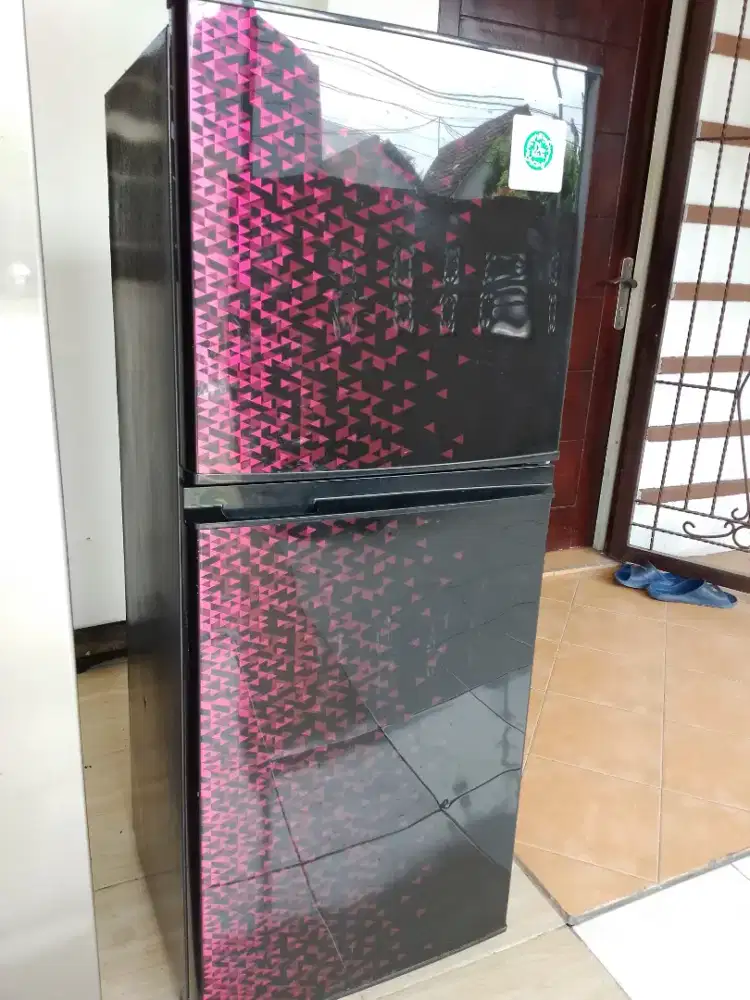 Kulkas 2 pintu istimewa