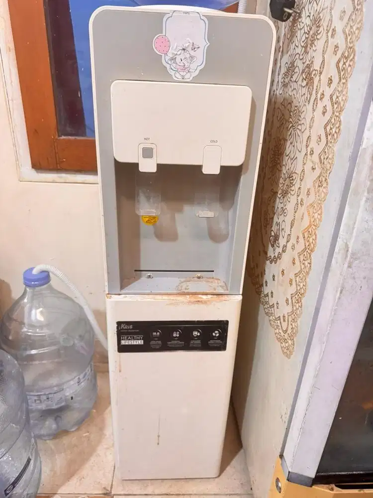 Dispenser bekas