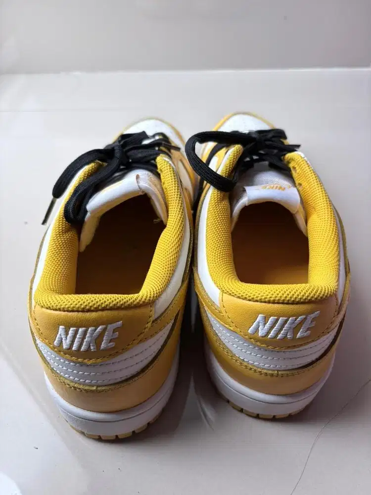 Nike sb dunk yellow/ white size 44/45 limited edition