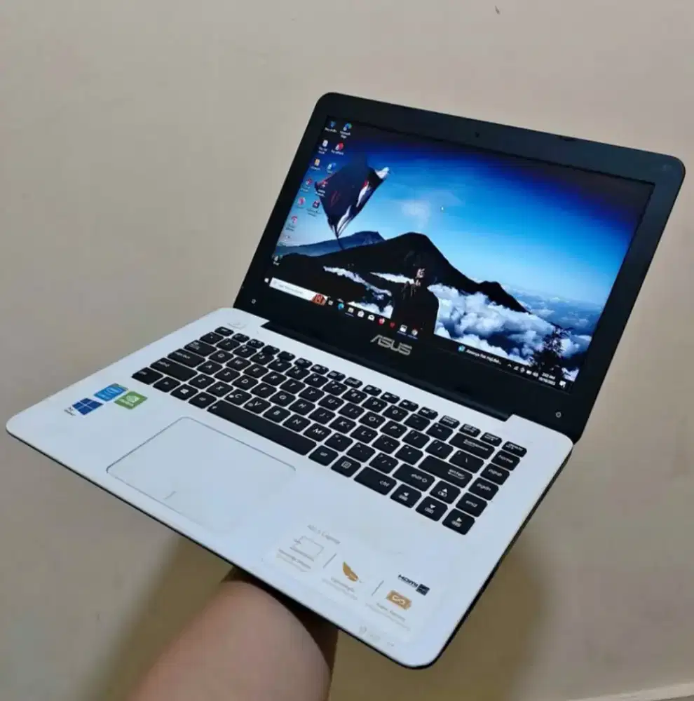 ASUS X455LF SERIES CORE i5 GEN 5 RAM 8GB SSD 128GB DOUBLE VGA